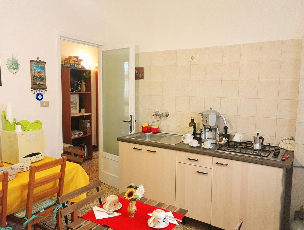 דירות לצ'ה La Casa Di Chicca מראה חיצוני תמונה