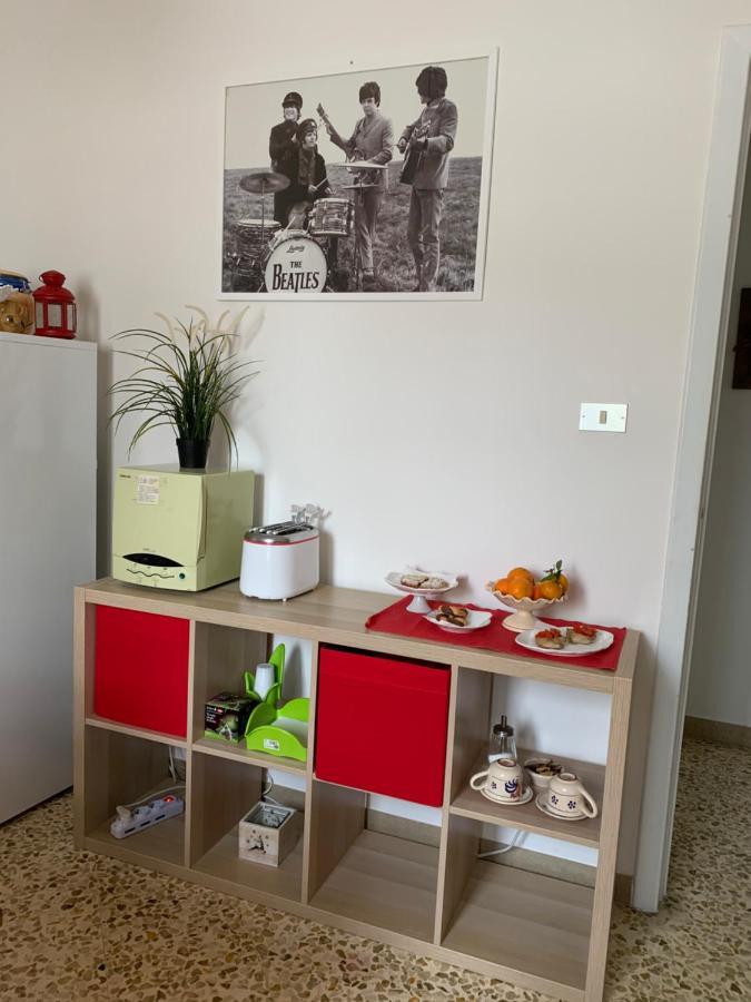 דירות לצ'ה La Casa Di Chicca מראה חיצוני תמונה
